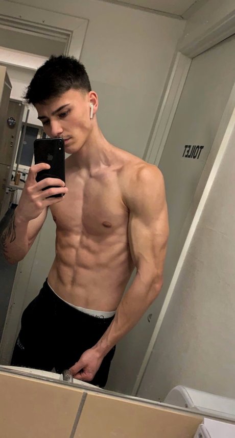 Big Dick Drako ポルノスター 裸 画像