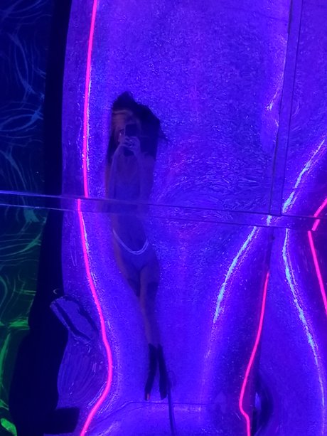 Mixie Marie xxxスター 写真