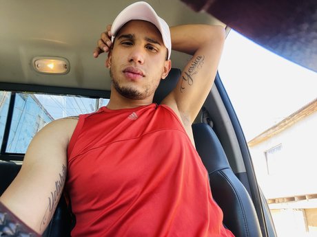 Kelvis jose ポルノスター ホット 画像