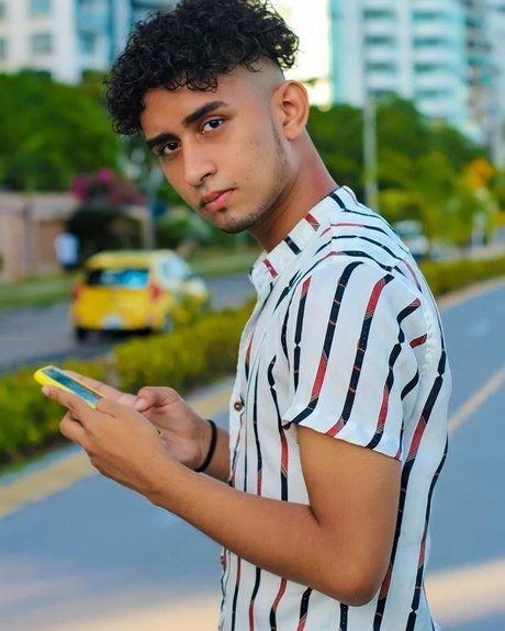 Jayther  Orozco ポルノモデル 写真