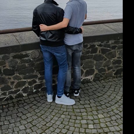 ハードセックスオンリーファンズ ポルノ 画像