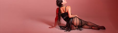 Tiny Dolores ヌード女優 写真