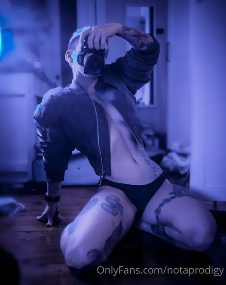ビーチセックスオンリーファンズ ホットxxx 写真