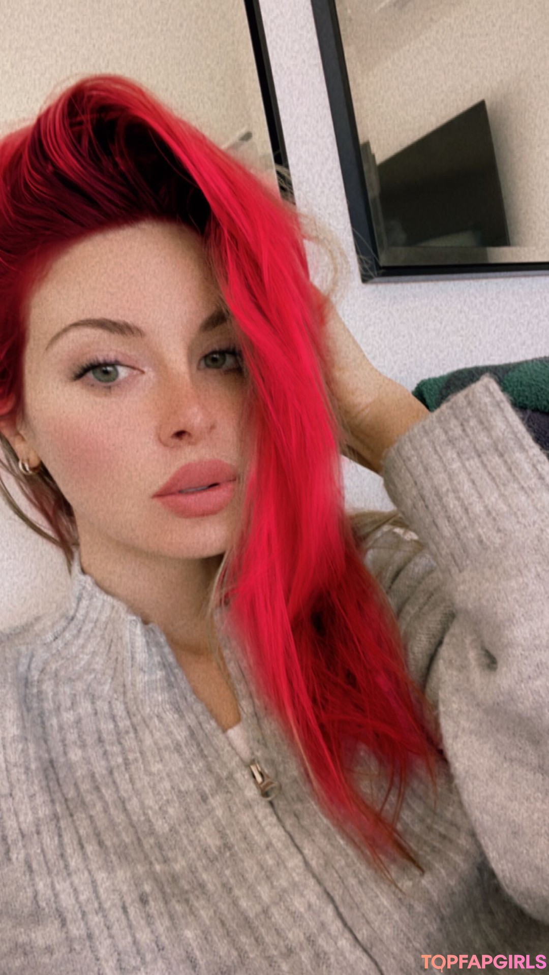 マッサージオンリーファンズ 裸 写真