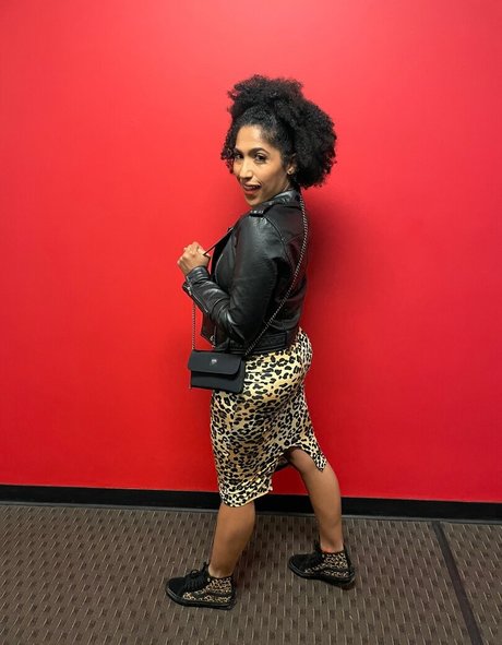 オニオンオンリーファン セクシー裸 画像