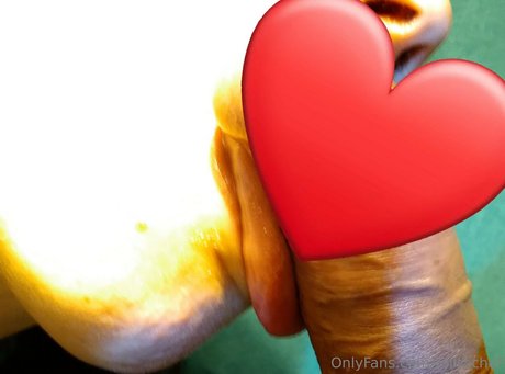 ティーンフィスティングオンリーファンズ ヌード 写真