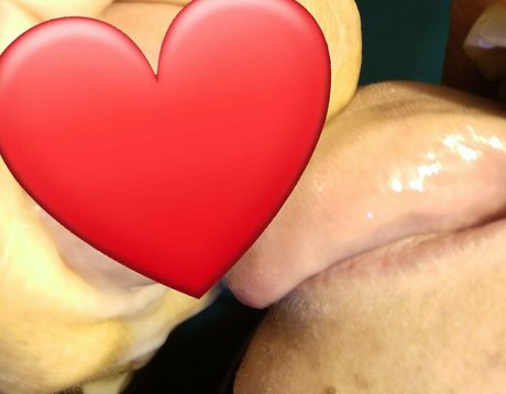 おっぱい自撮りオンリーファンズ セクシーヌード 写真