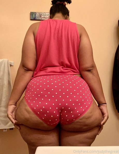 美しいラテン系オンリーファンズ アダルト 写真