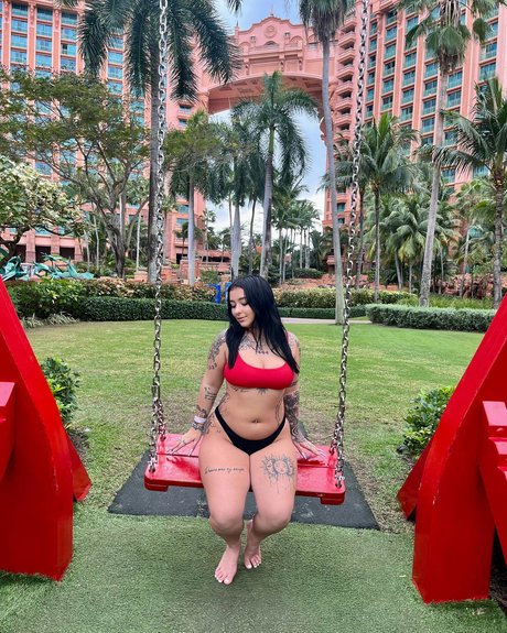 熟女潮吹きオンリーファンズ 限定 写真