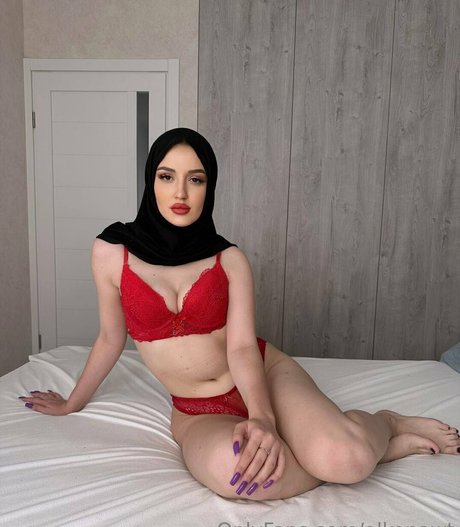 コスプレ ヘンタイ オンリーファンズ セクシーヌード 写真