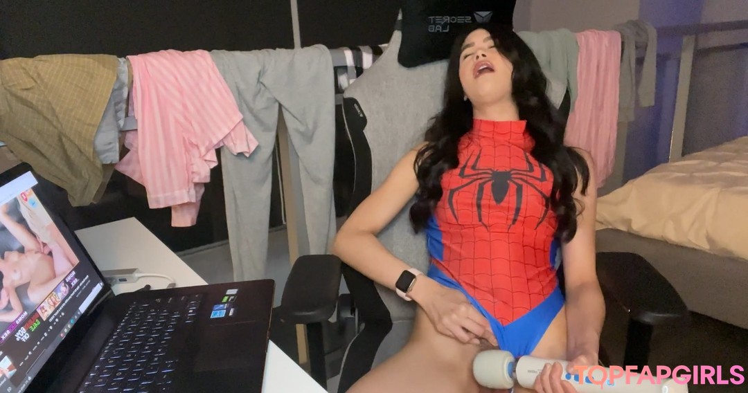 巨乳ラテン系オンリーファンズ ポルノグラフィック 画像