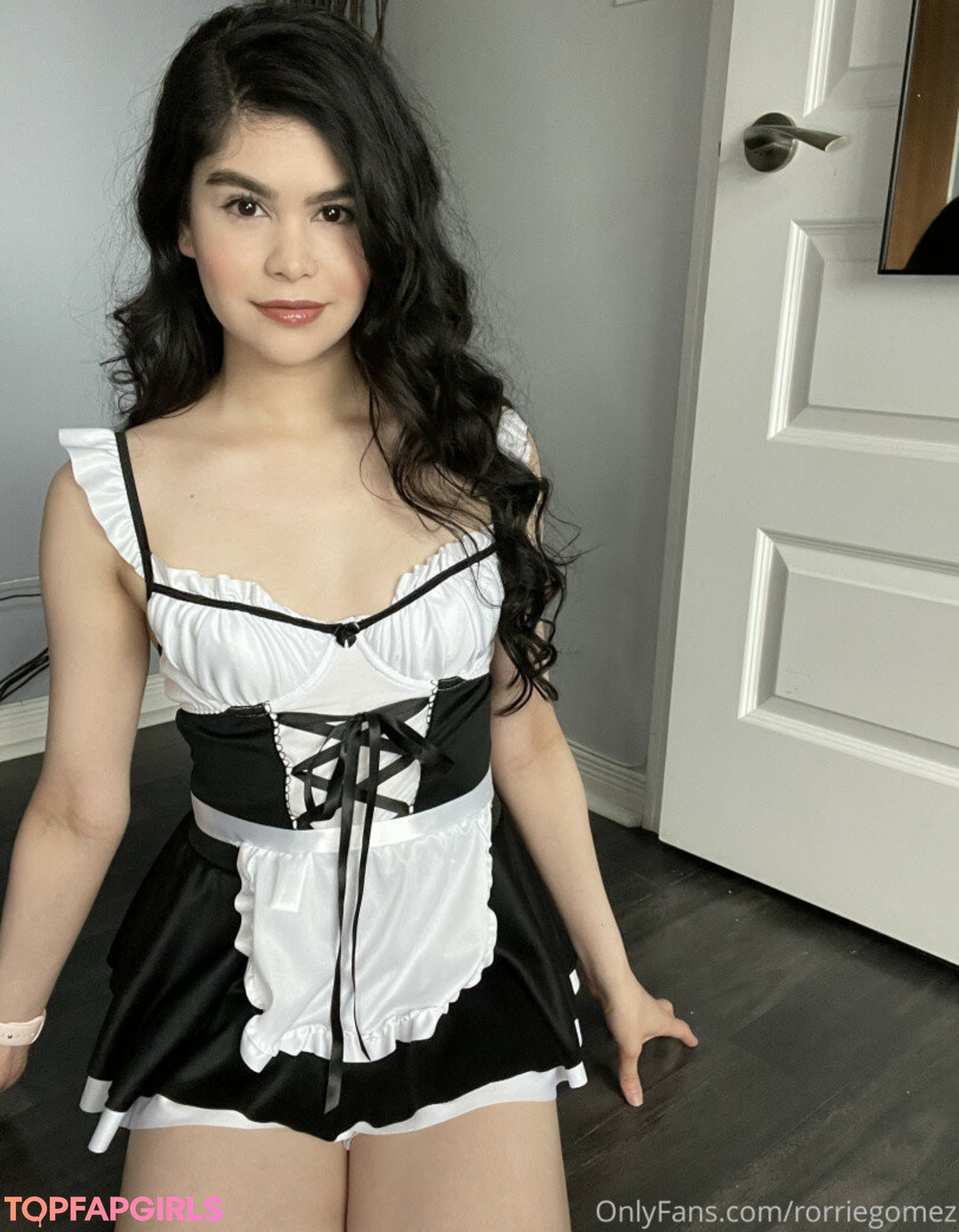 RorrieGomez セックスモデル 写真