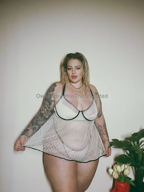 Miss Thick N Tatted 無料モデル 写真