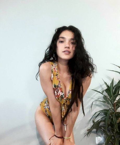 ポッグセルフィーオンリーファン セクシーヌード アーカイブ