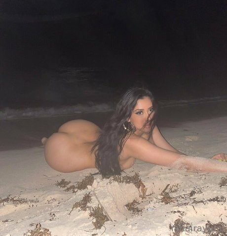 Yahaira Yumi 無料モデル 画像