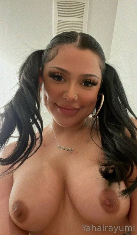 Yahaira Yumi トップポルノスター 写真