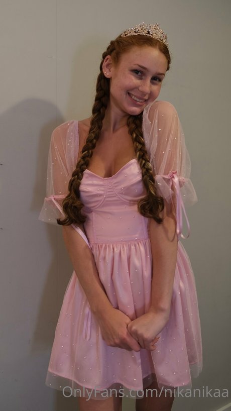 Nikanikaa 最高のスター 写真