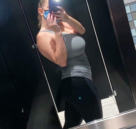 Fierceified 完璧なモデル 写真