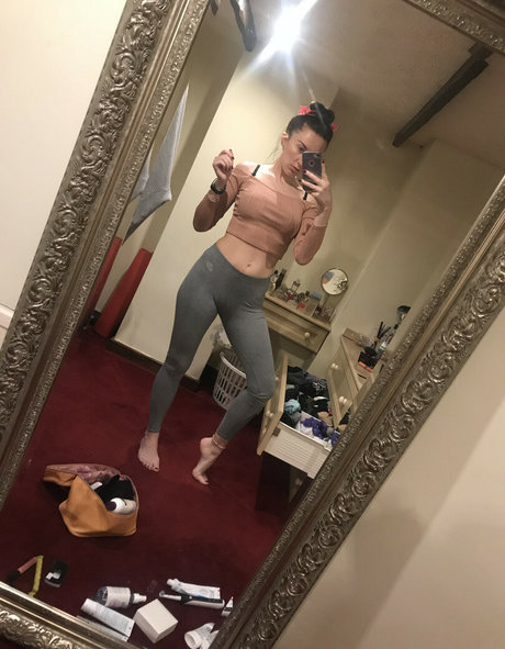 Sophia Smith エロティックモデル 写真