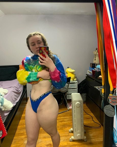 Alyssa Cleversey ポルノスター アダルト 写真