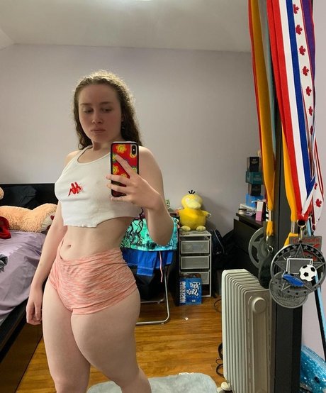 Alyssa Cleversey 素敵なポルノスター 画像