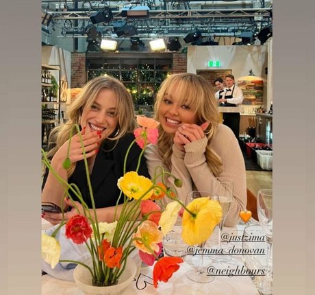 Jemma Donovan スター ヌード 写真