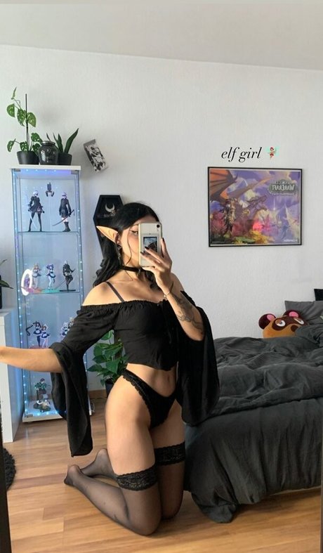 熟女中出しオンリーファンズ ホットポルノ 写真