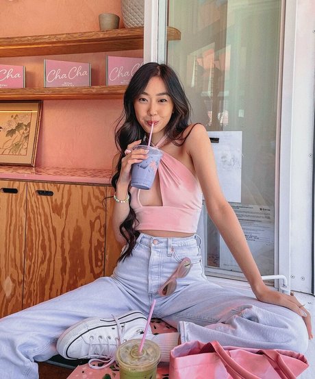 Waikei Waikeezy スター 裸 画像