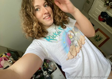 BBC フェムボーイ オンリーファンズ ホットヌード 画像