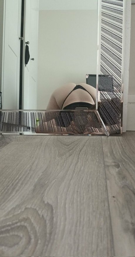 urlilsuccubus 高品質モデル 写真