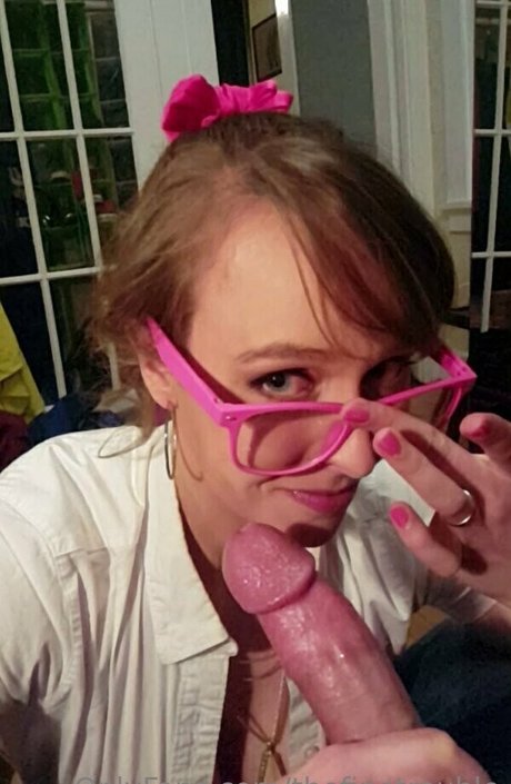 TheFineTrouble セクシーなスター 写真