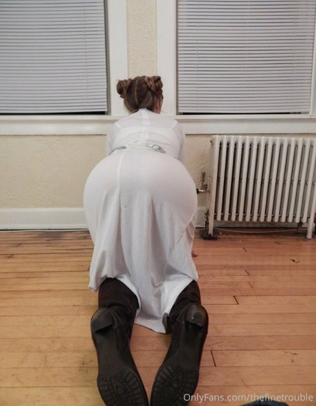 TheFineTrouble エロティックなポルノスター ギャラリー