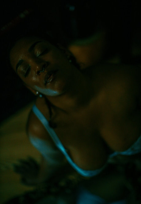 sincerelyamused ホットスター 写真