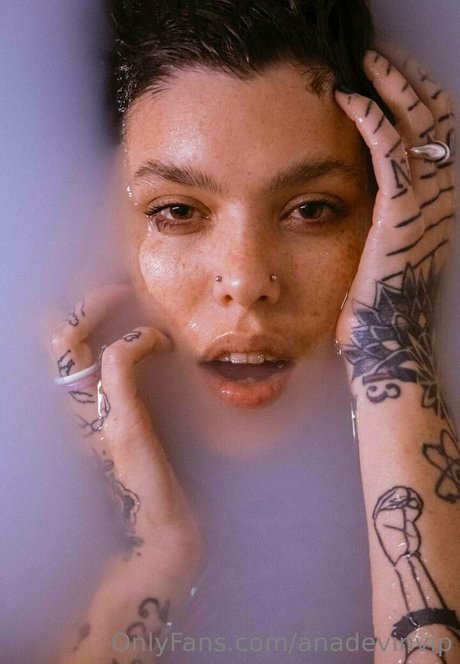 anadevinvip セクシーなスター 写真