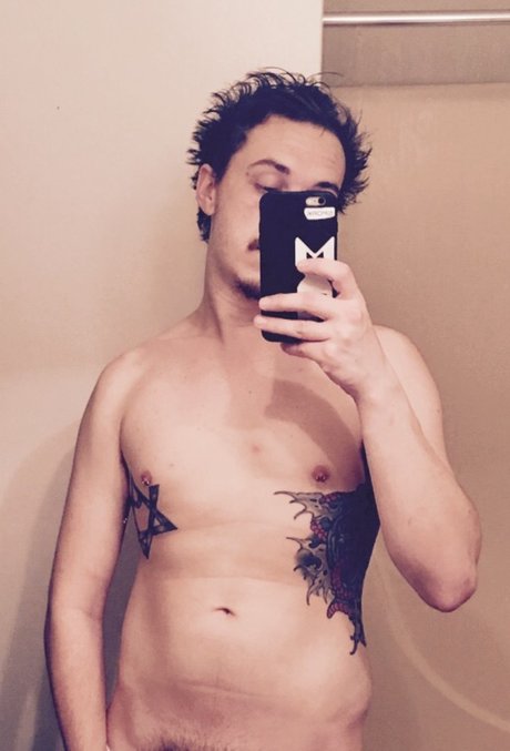 Dominic D セックス女優 画像