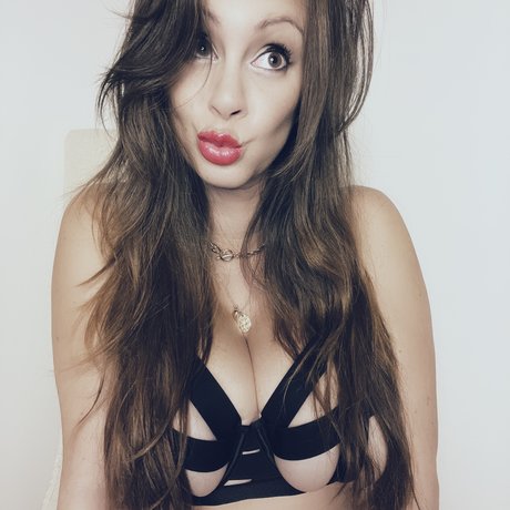 OfficialTaliaShepard 素敵なスター 写真