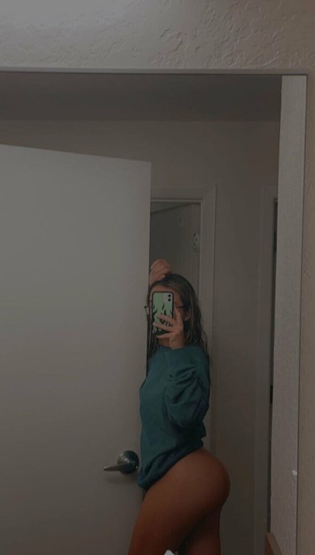 Nikki Margarida セクシーモデル 写真