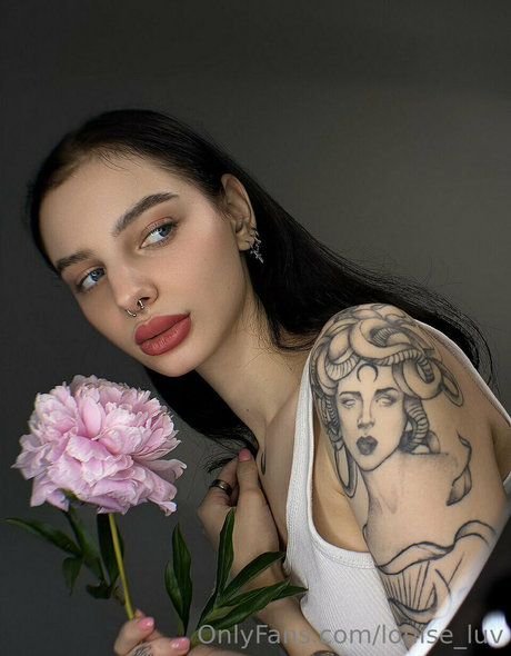 Louise luv 高品質スター 写真