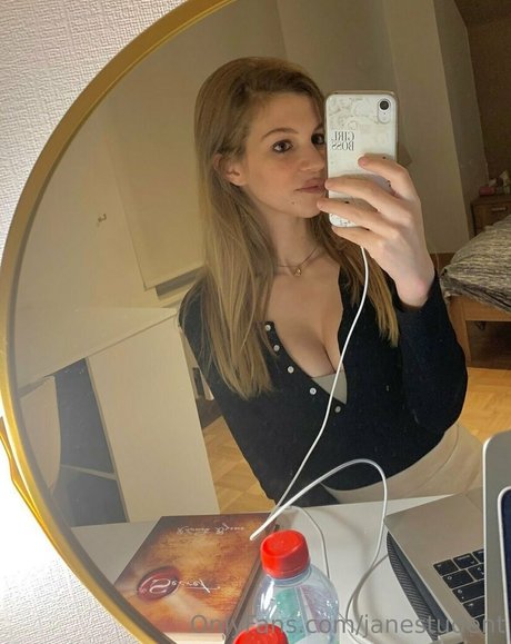 kendalljane エロティックなモデル 写真