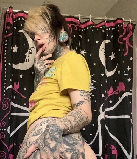 FaceTatMami ポルノスター 写真