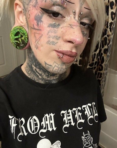 FaceTatMami スターセックス 写真