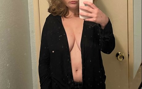 ネイティブオンリーファンズ エロチック ギャラリー