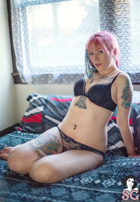 Venomousrose 独占女優 写真