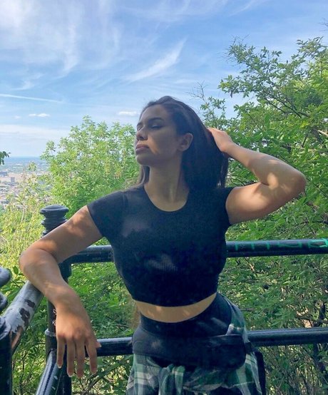 Marisa G 可愛いモデル 画像