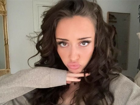 Leia Goransson 完璧な女優 写真