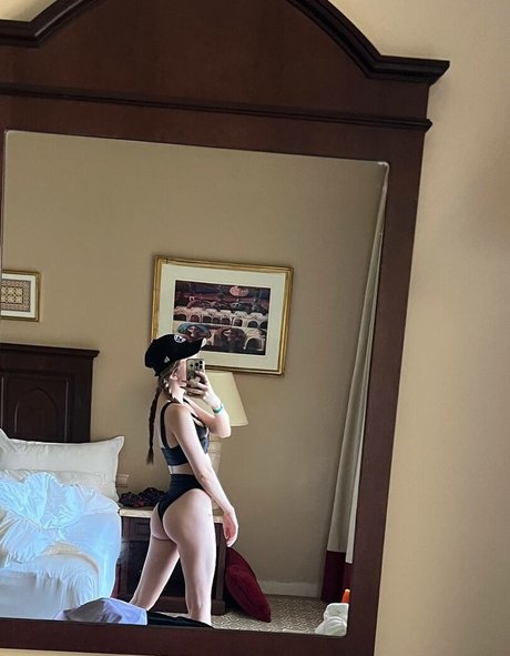 Yglichh HDポルノスター ギャラリー