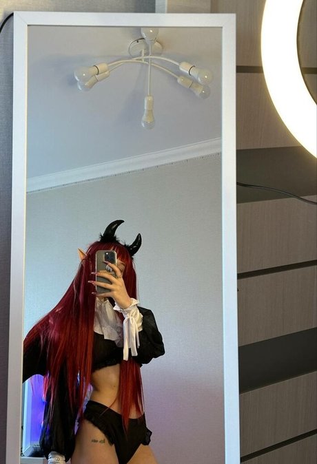 Yglichh 完璧なスター 写真