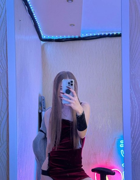 Yglichh エロティックモデル 画像