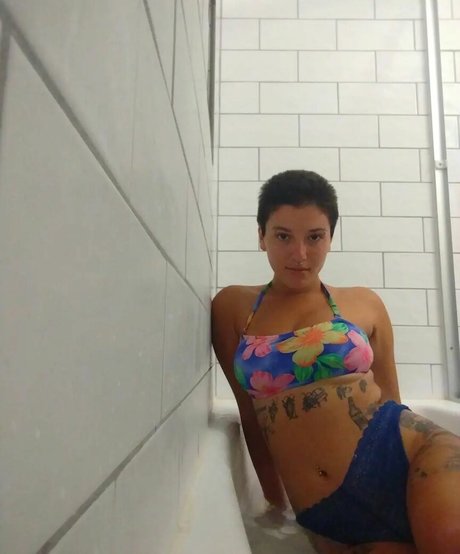 Radsugardad 裸のスター 写真