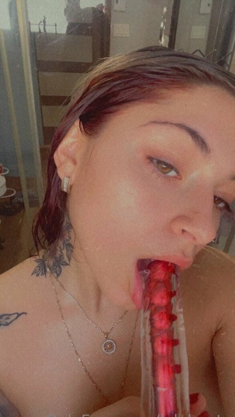 ブラックマジックオンリーファンズ セクシーヌード 画像